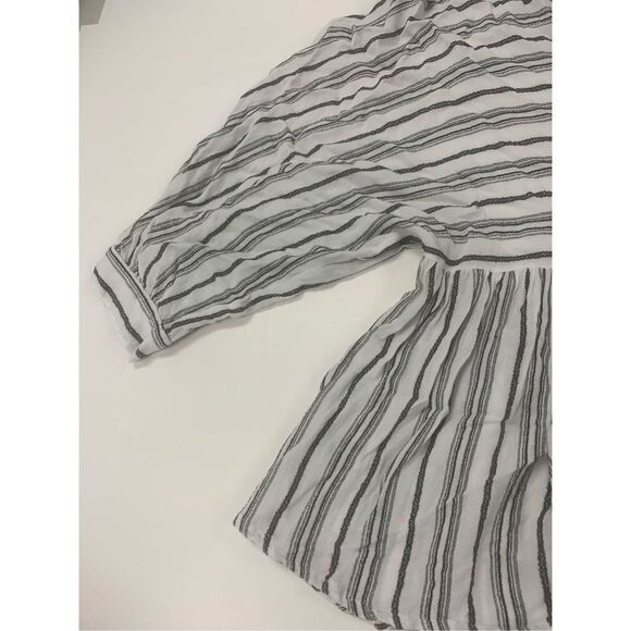 Striped Peasant Blouse - Picture 2 of 7